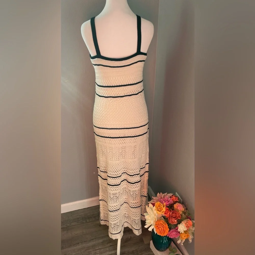 Abercrombie & Fitch Crochet-Style Boho Maxi Dress – Cream & Black
